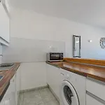 Heated Pool In Front Of A Apartmán *